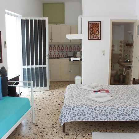 Aumkara Apartment Skala Eresou Bagian luar foto