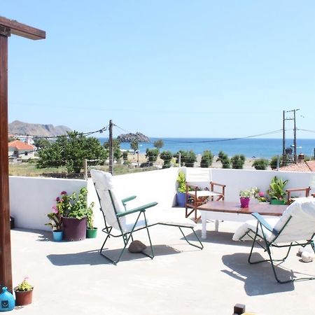 Aumkara Apartment Skala Eresou Bagian luar foto