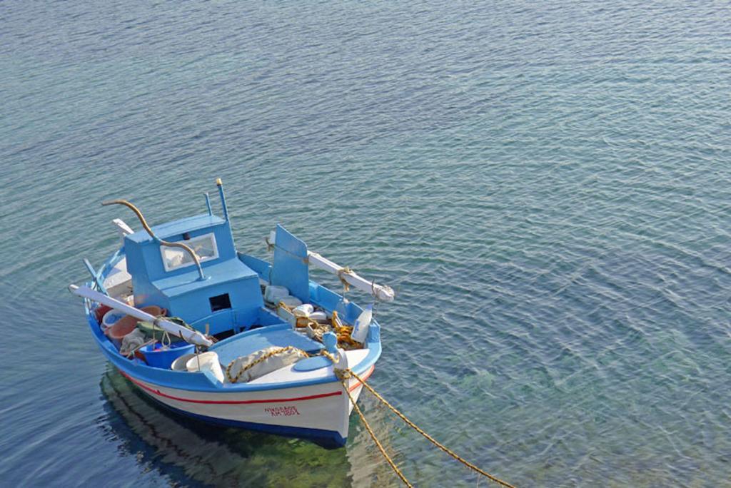 Aumkara Apartment Skala Eresou Bagian luar foto