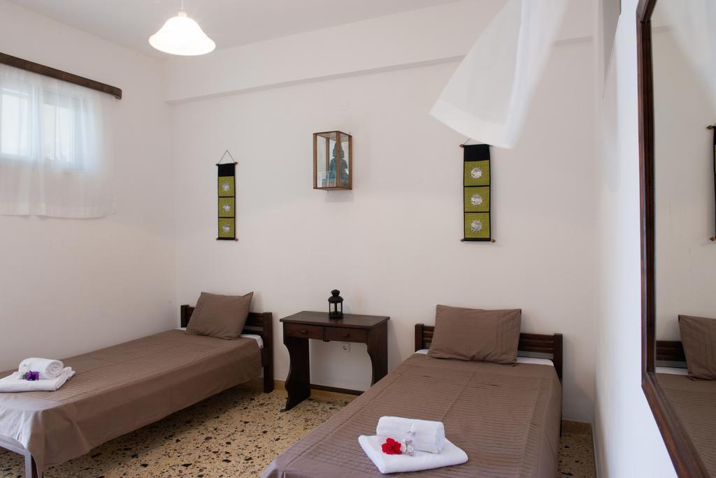 Aumkara Apartment Skala Eresou Ruang foto