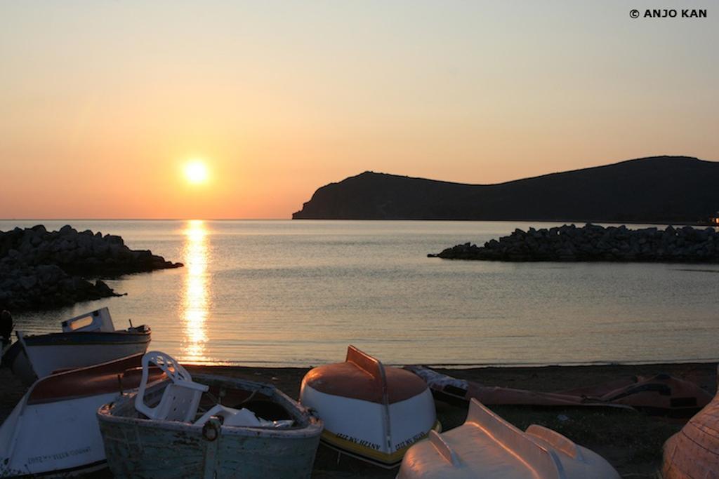 Aumkara Apartment Skala Eresou Bagian luar foto