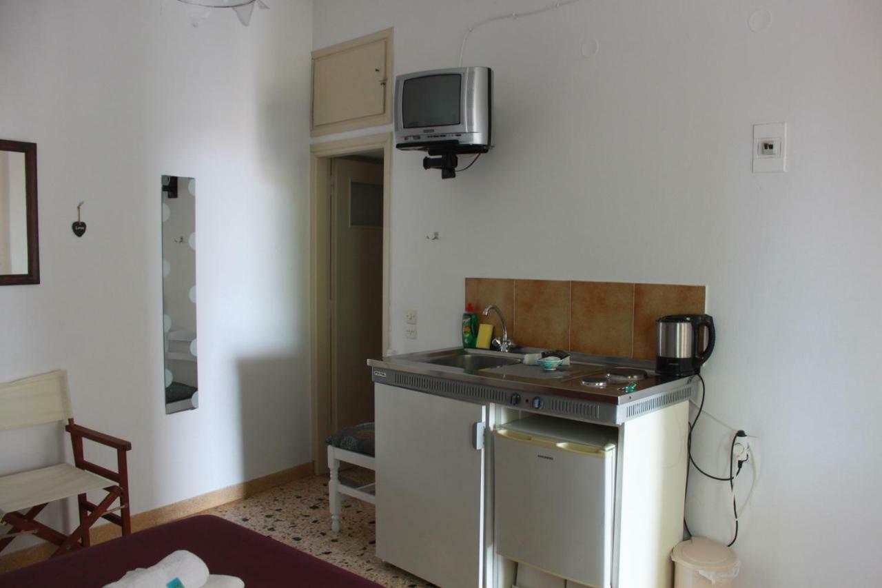 Aumkara Apartment Skala Eresou Bagian luar foto