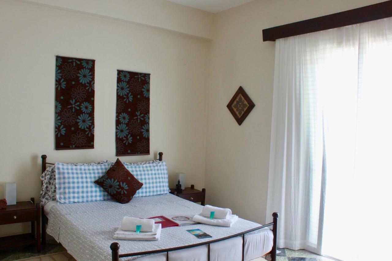 Aumkara Apartment Skala Eresou Bagian luar foto